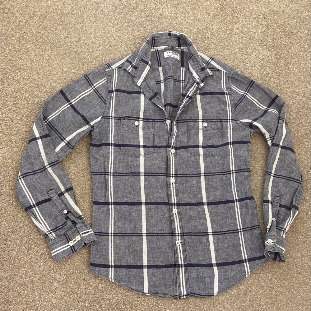 Express men’s Long sleeve button down plaid shirt small